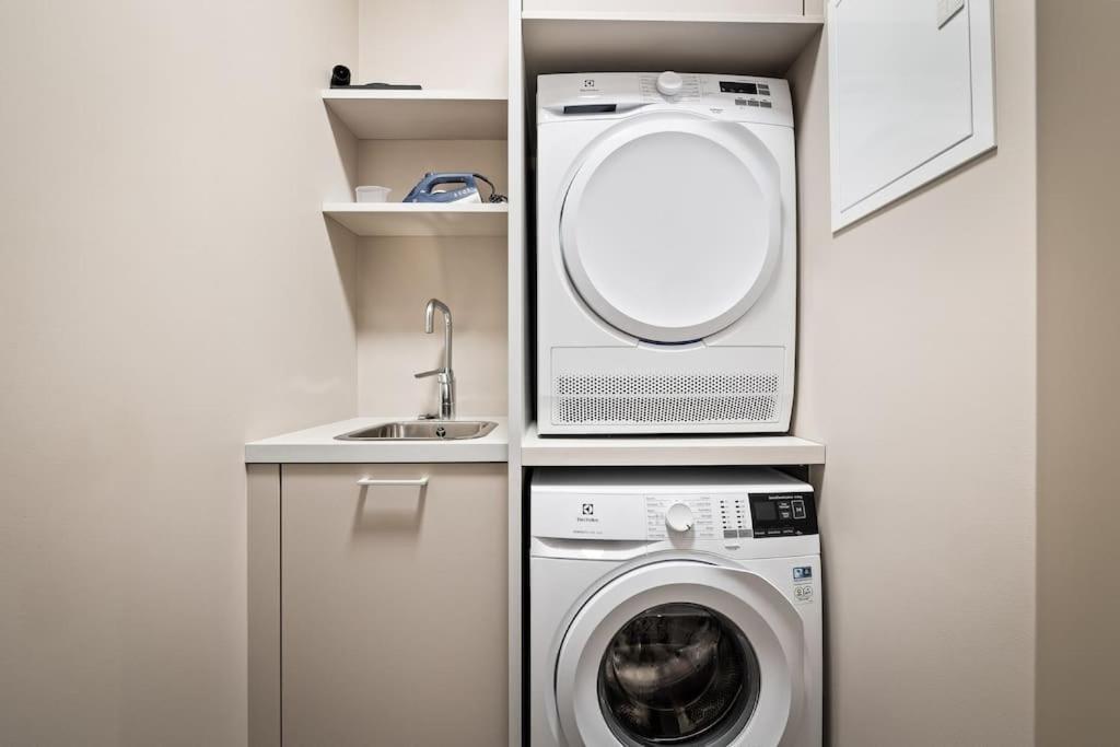 Private Lux 2Br & 2Ba City Center With Free Parking 레이캬비크 외부 사진